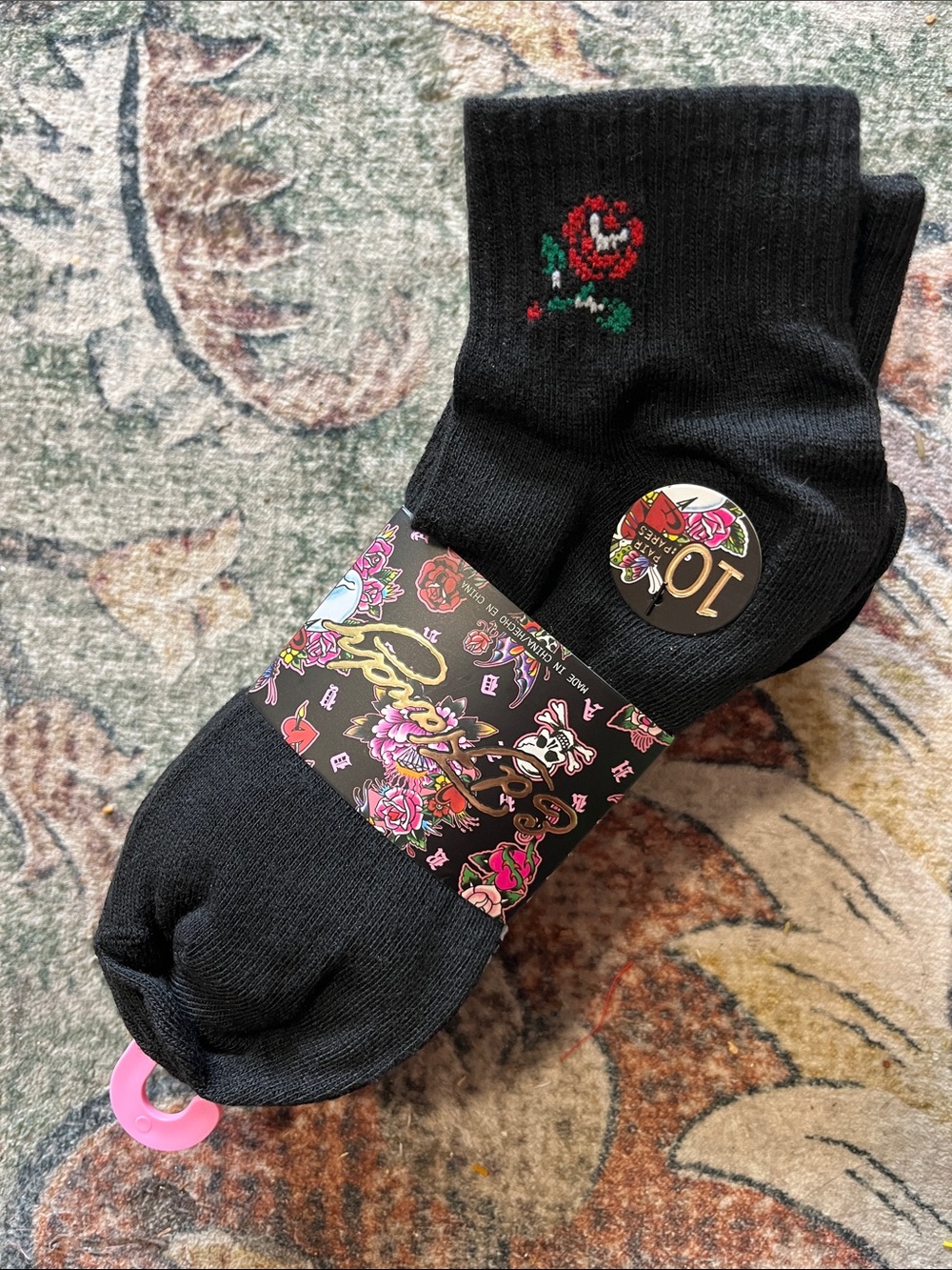 Ed Hardy Black Crew Socks with Red Rose Embroidery (4 Roses & 6 Black) )